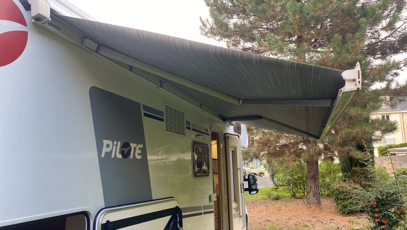 PILOTE C690G Essentiel – Capucine Premium 6 places – 9