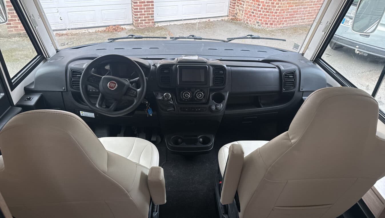 RAPIDO Série 8 855 F – Intégral premium faible kilométrage – 6