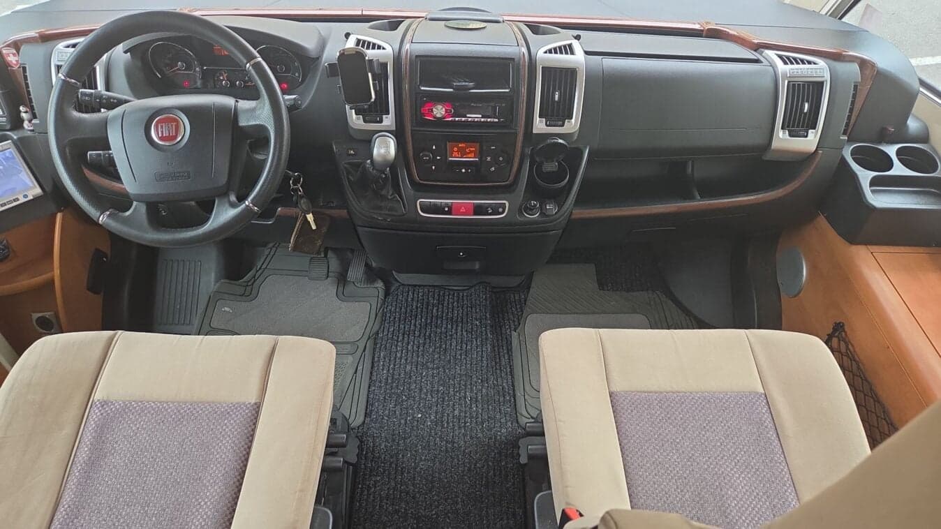 CARTHAGO Chic C-Line 4.9 – Intégral luxe automatique – 9