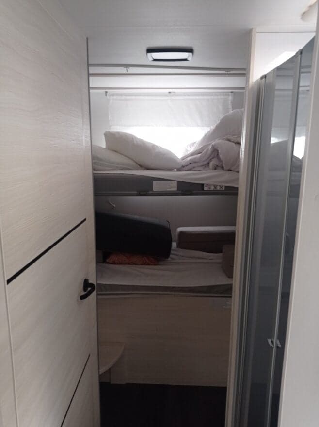  CHALLENGER 380 Graphite Ultimate – Profilé premium boîte auto – 3