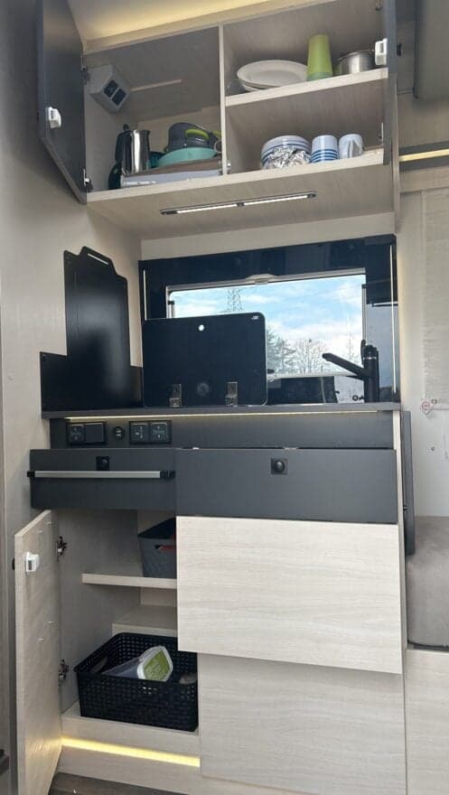  CHALLENGER 380 Graphite Ultimate – Profilé premium boîte auto – 4