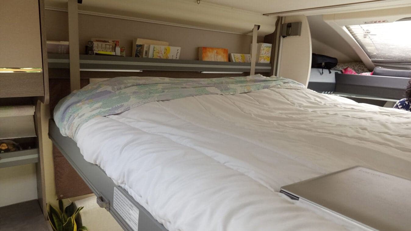 CHAUSSON Titanium Edition 640 – Profilé premium automatique faible kilométrage – 3