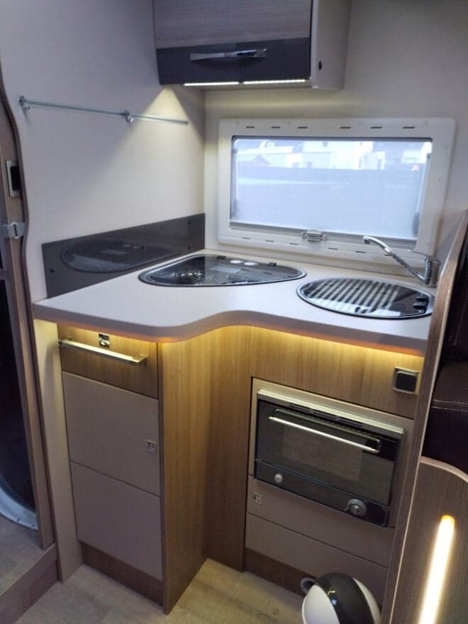 CHALLENGER GENESIS 398 XLB SPECIAL EDITION – Profilé haut de gamme – 6