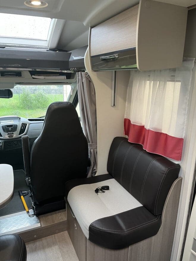 CHALLENGER GENESIS 398 XLB SPECIAL EDITION – Profilé haut de gamme – 8