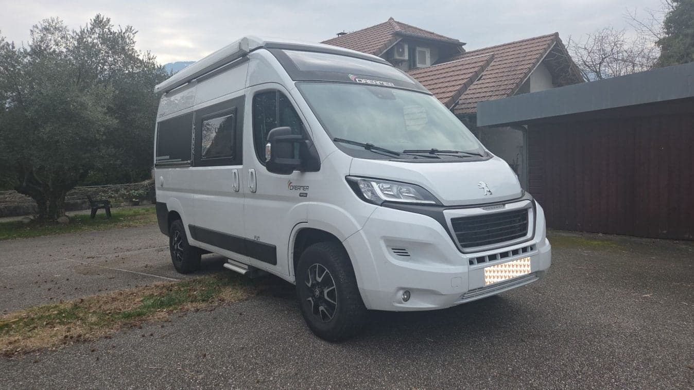 Dreamer Peugeot D43 UP – Fourgon aménagé compact et moderne – 1
