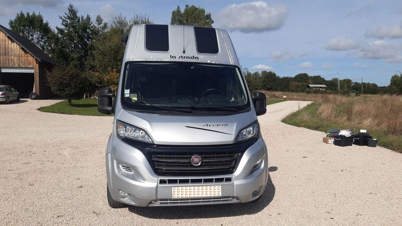 FIAT LA STRADA COMPACT – Fourgon aménagé premium familial automatique – 1