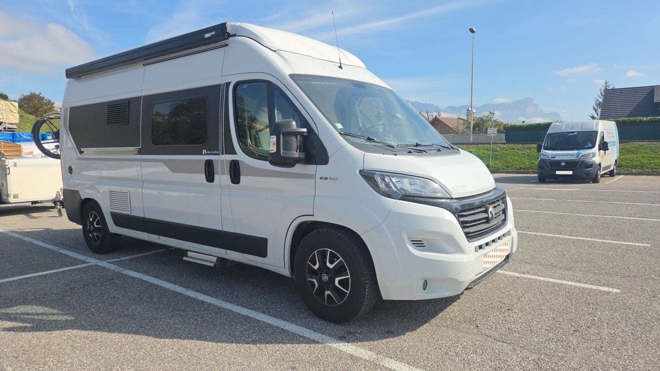 FIAT BAVARIA K600G – Fourgon aménagé 4 couchages avec toit relevable – 1