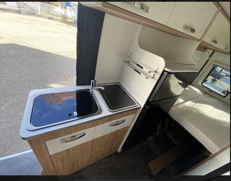 FIAT BAVARIA K600G – Fourgon aménagé 4 couchages avec toit relevable – 5