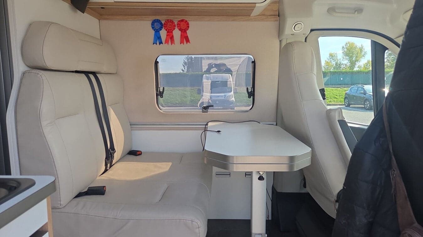 FIAT BAVARIA K600G – Fourgon aménagé 4 couchages avec toit relevable – 7