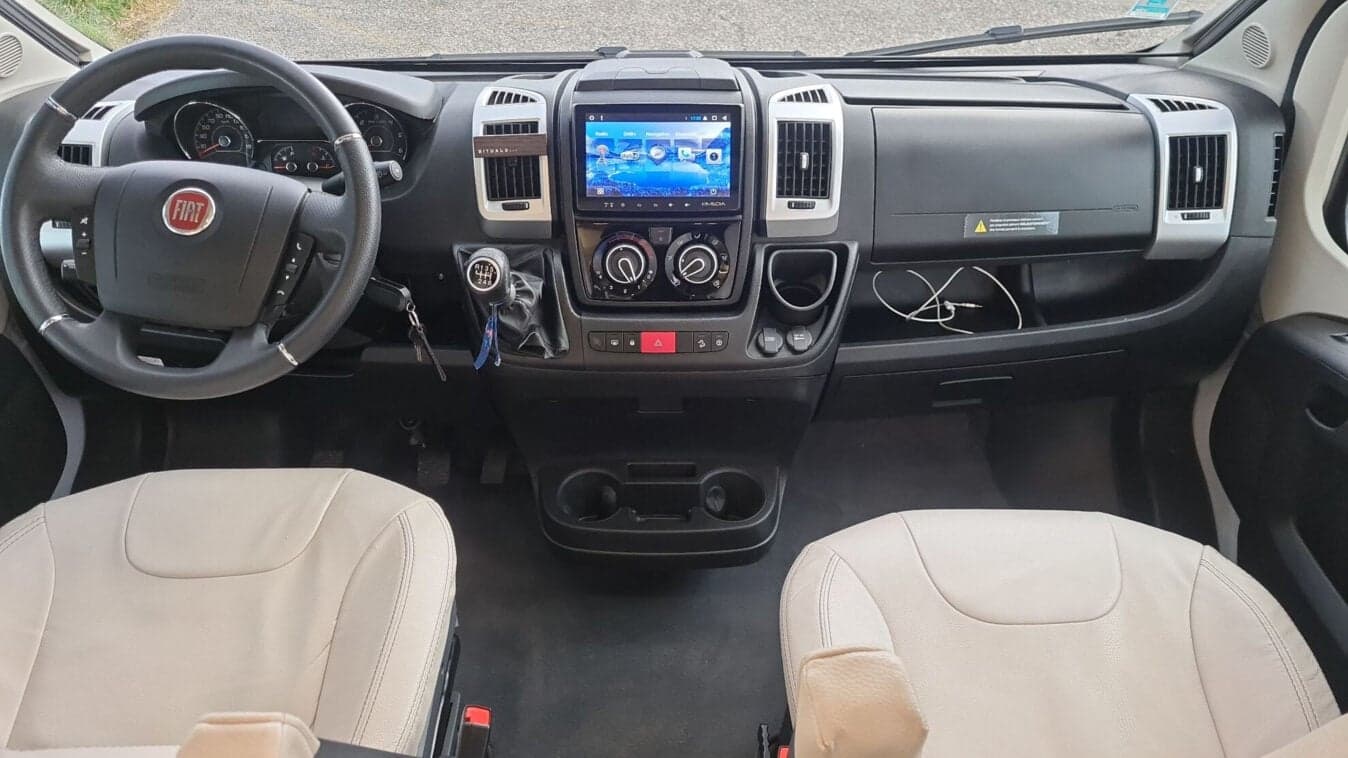 FIAT BAVARIA K600G – Fourgon aménagé 4 couchages avec toit relevable – 8
